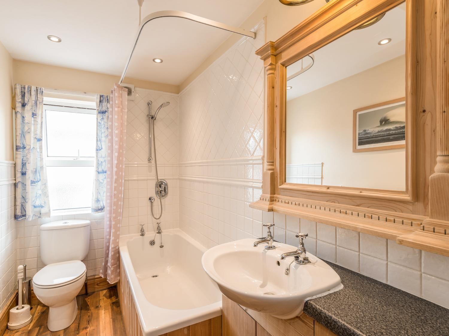 Fisherman'S Cottage Seahouses Exterior photo